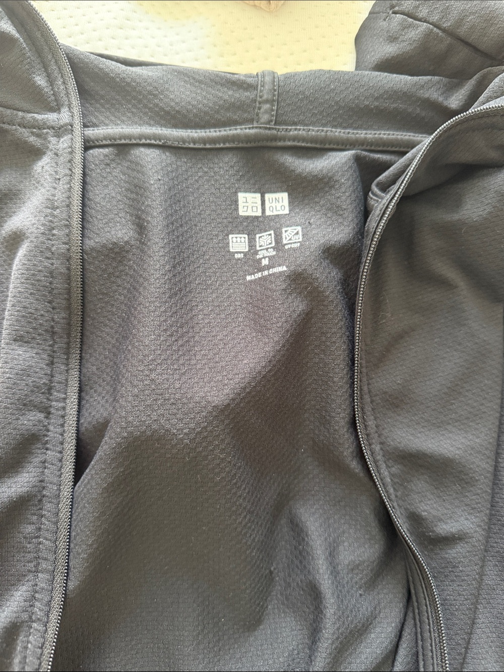 Uniqlo Men’s Black Lightweight Zip Shirt Jacket